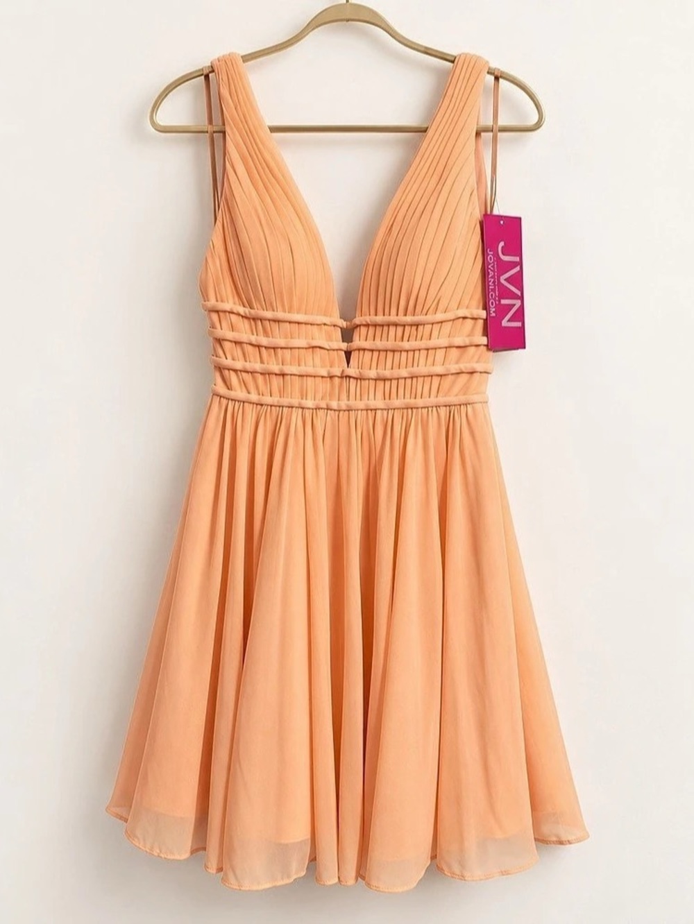 Jovani cocktail dress Pleated Mini Dress in Blush Size 2 NWT